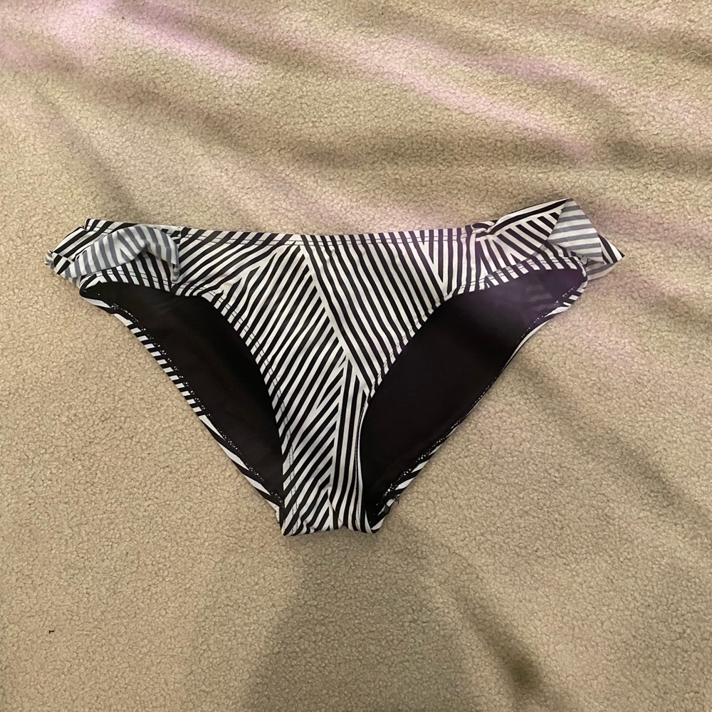 swimsuit bottoms
